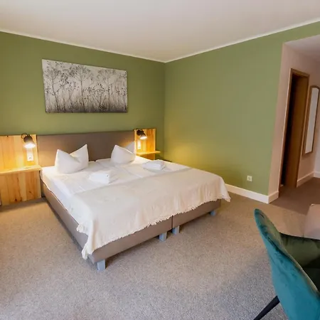Hotel Waldhotel Eiche 4*