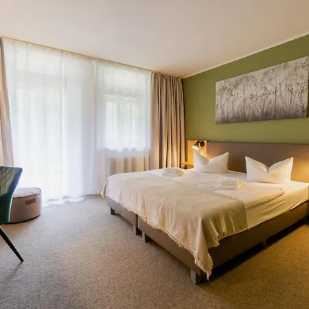 Hotel Waldhotel Eiche 4*
