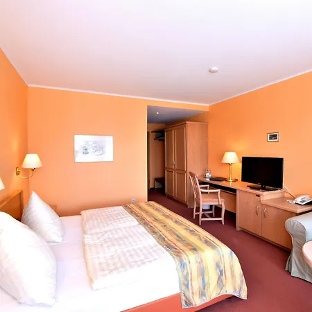 فندق Waldhotel Eiche 4*