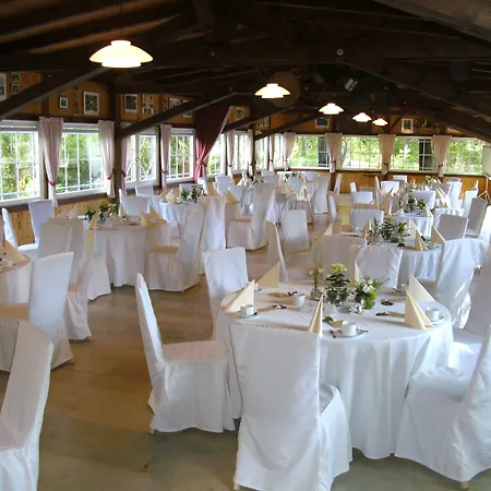 Waldhotel Eiche بورغ