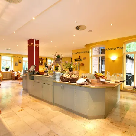 ホテル Waldhotel Eiche ブルク