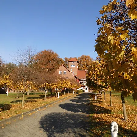Waldhotel Eiche 4* بورغ