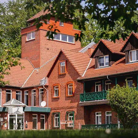 Waldhotel Eiche بورغ