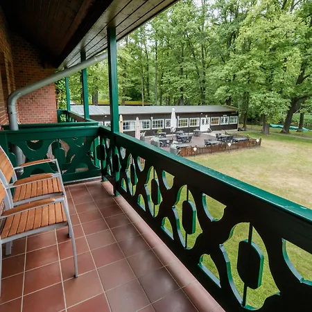 فندق Waldhotel Eiche 4*