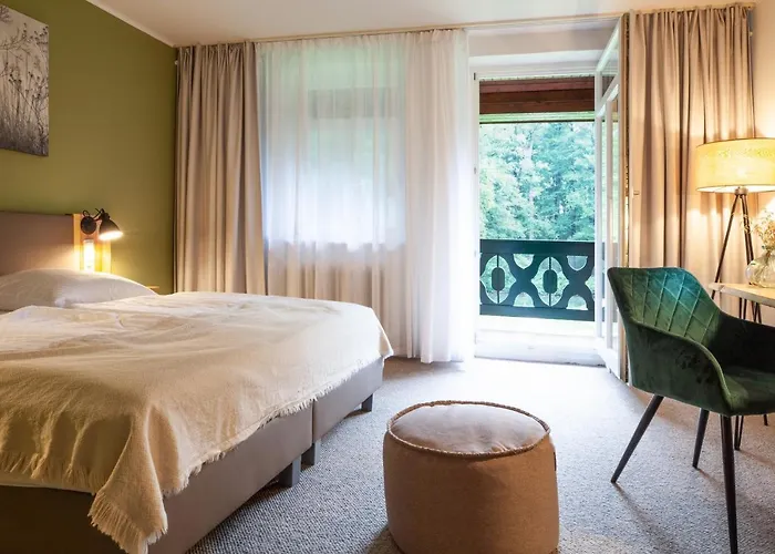 Waldhotel Eiche 4* Burg (Spreewald)